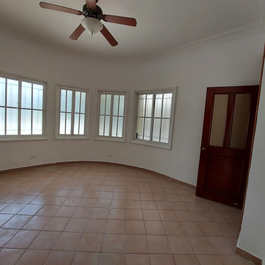 casas - Aqluilo Casa  3 niveles en de Los Ríos 
 2