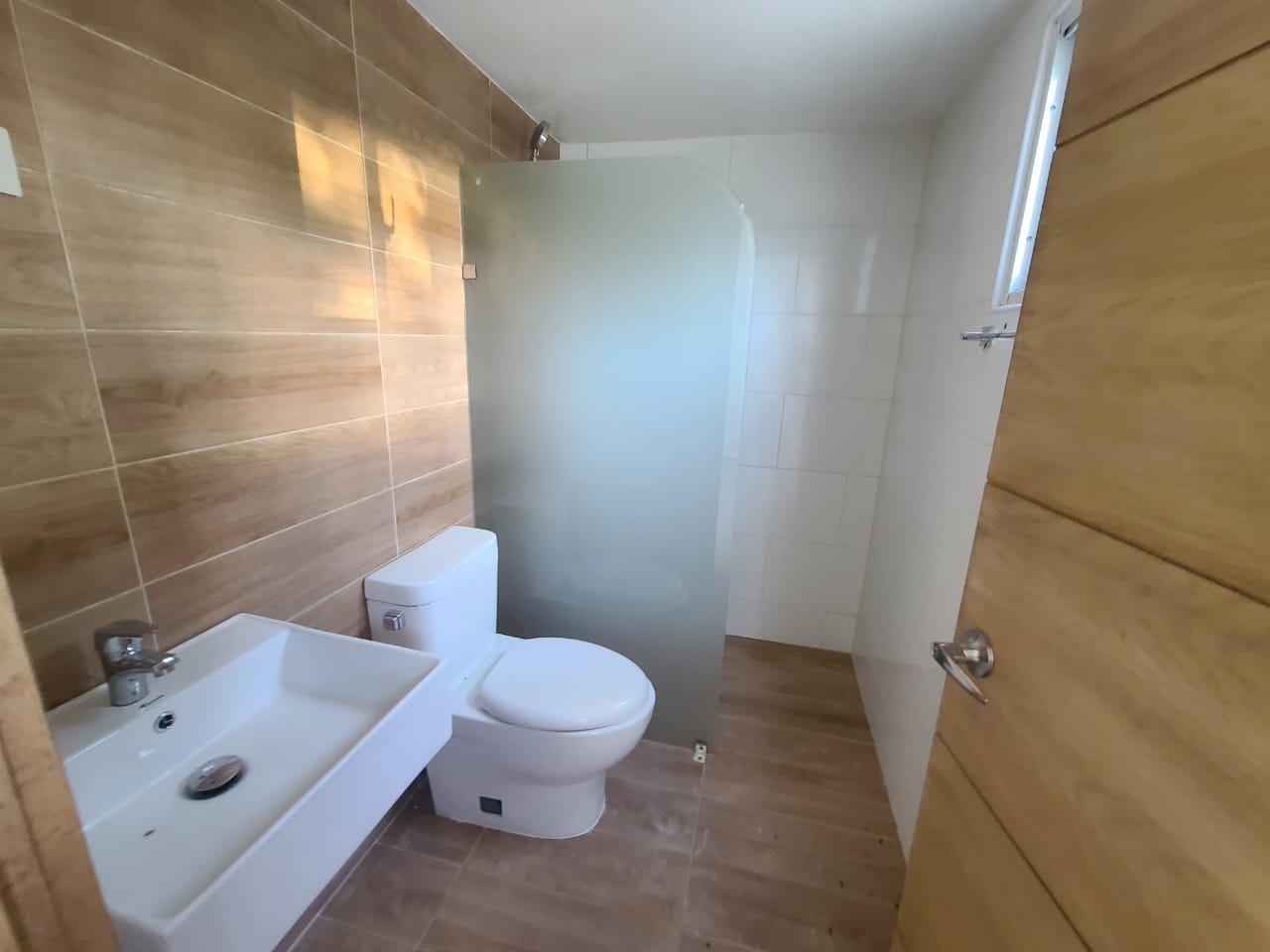 apartamentos - VENDO Apartamento 1er Piso En Trino Park Jacobo Majluta
CODIGO: PD120 5