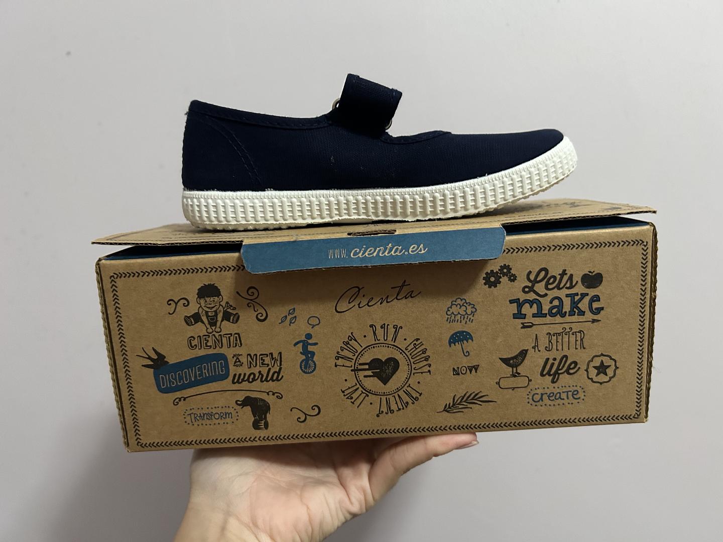 ropa y zapatos - Zapatos españoles de niña talla 30C, nuevos 