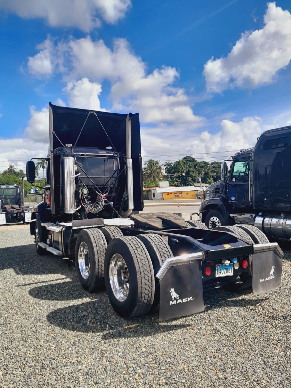 camiones y vehiculos pesados - Mack Pinnacle año 2015 6