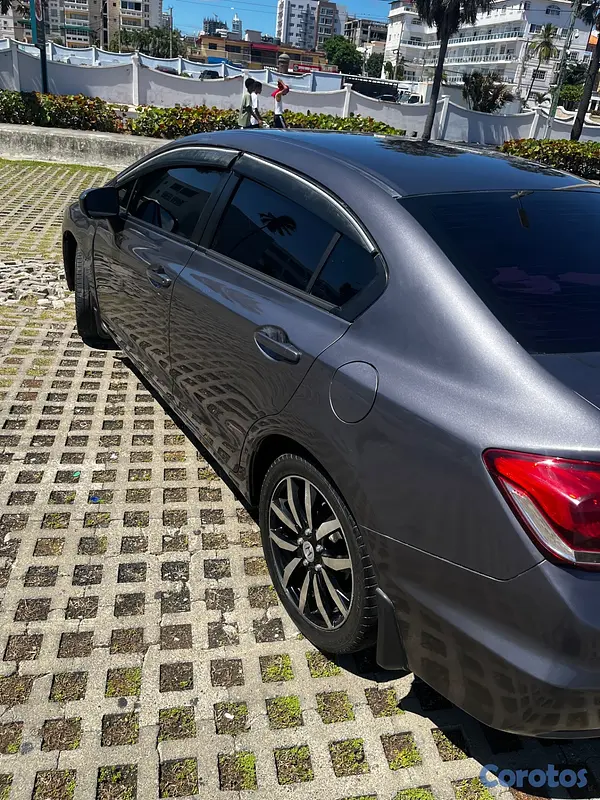 carros - Se vende Honda Civic 2014 LX. 11