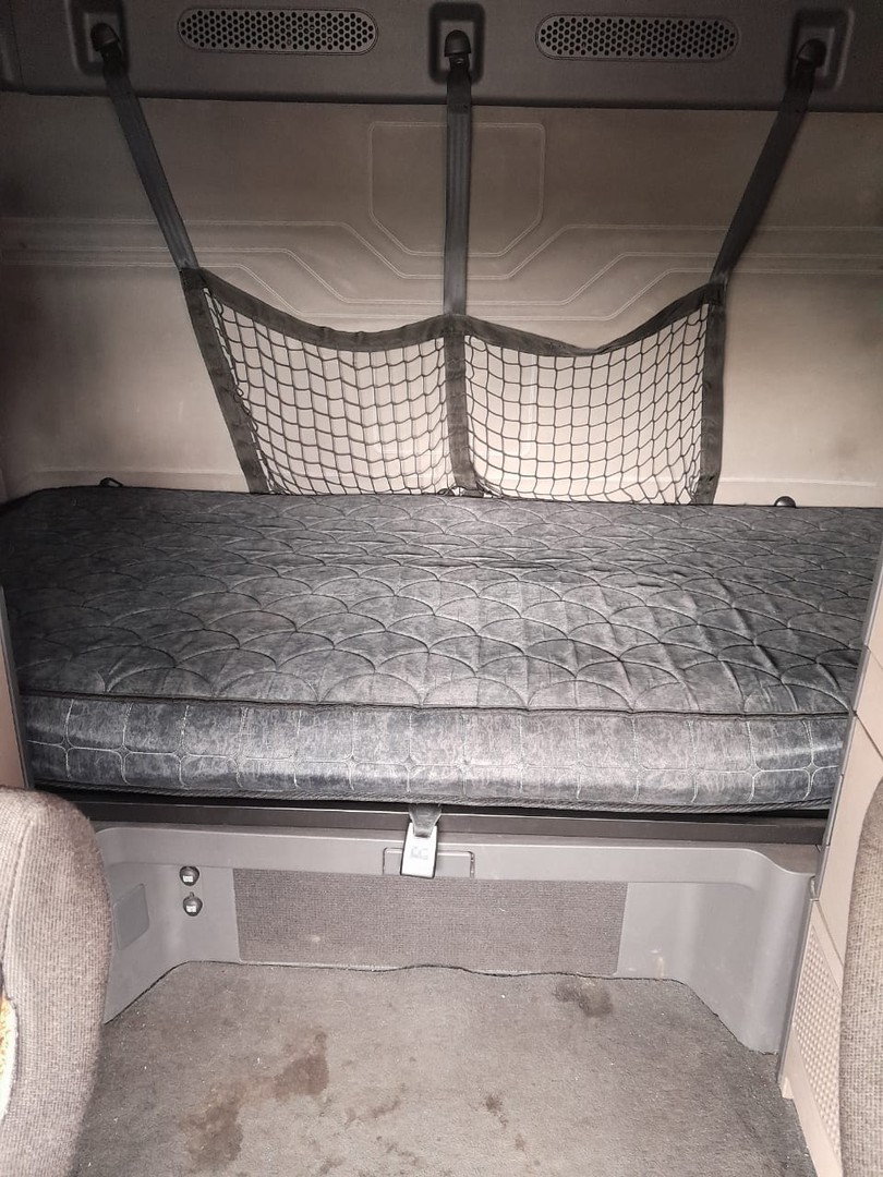 camiones y vehiculos pesados - FREIGHTLINER CASCADIA año 2011 1
