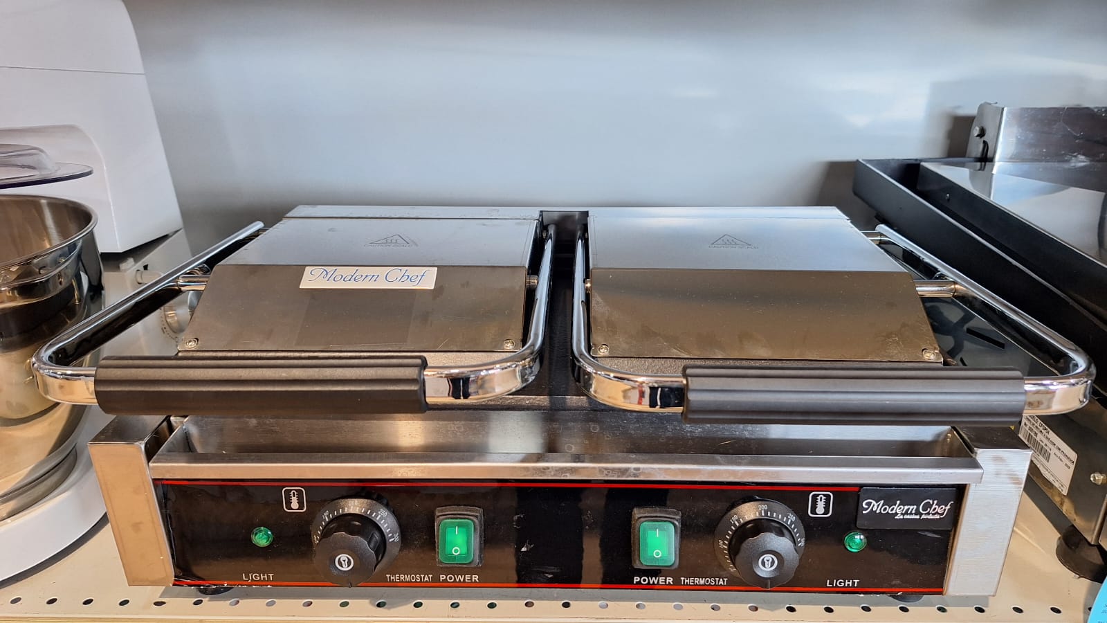 equipos profesionales - Sandwichera tostadora Doble Plana Industrial 1