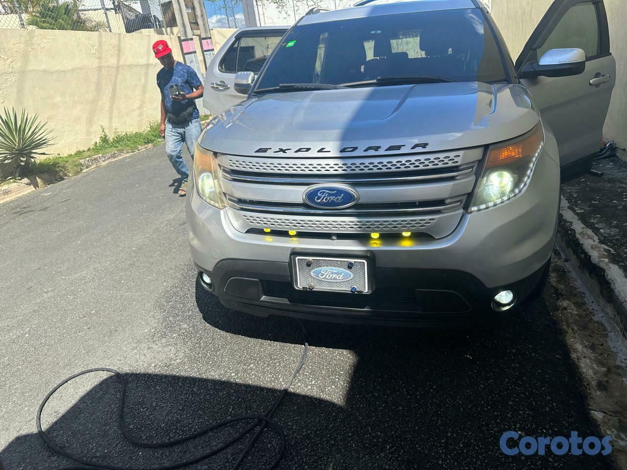 jeepetas y camionetas - Ford explorer XLT 2013  2