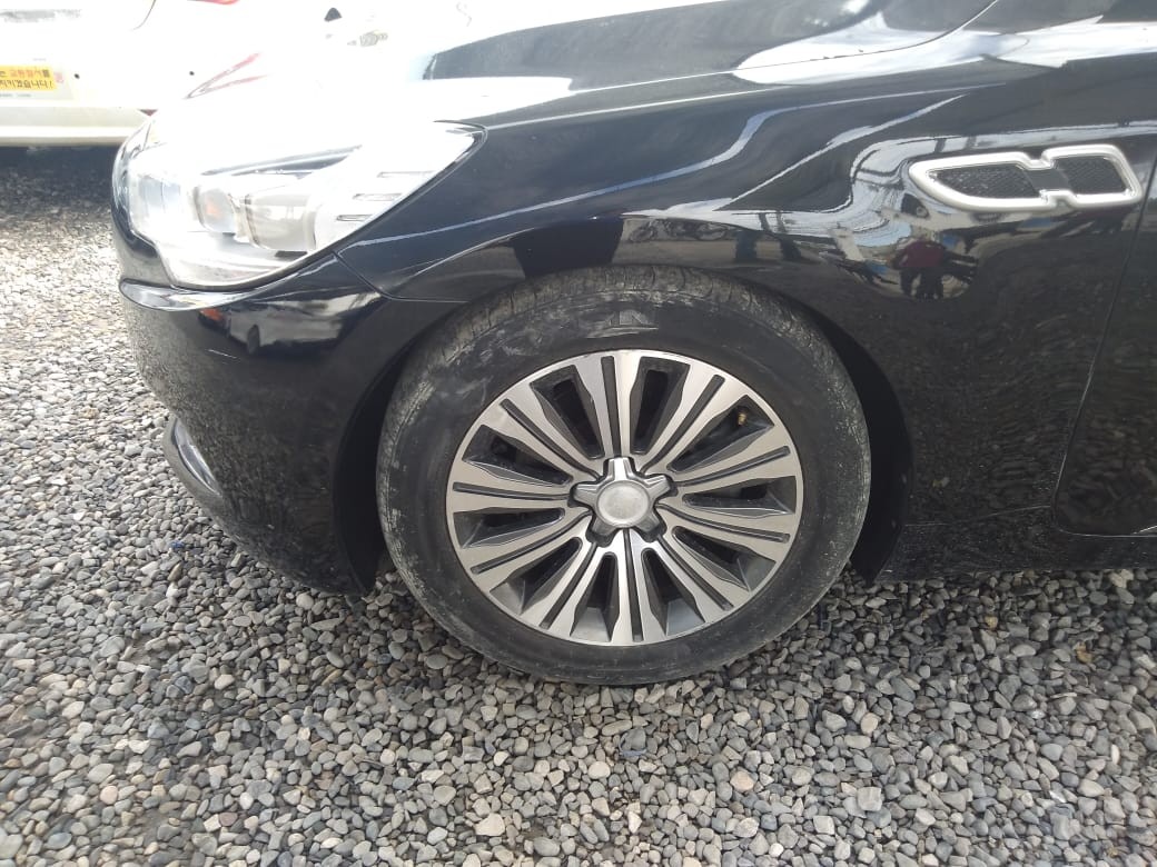 carros - KIA K5, K7, K9, K900 NEGRO 2018 4