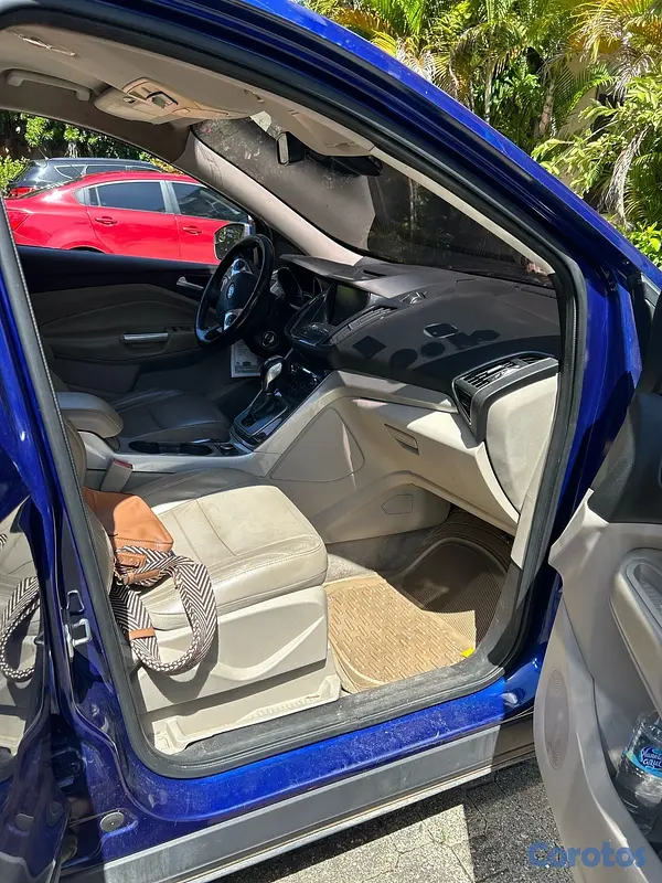 jeepetas y camionetas -  Ford Escape Sel 2013 4