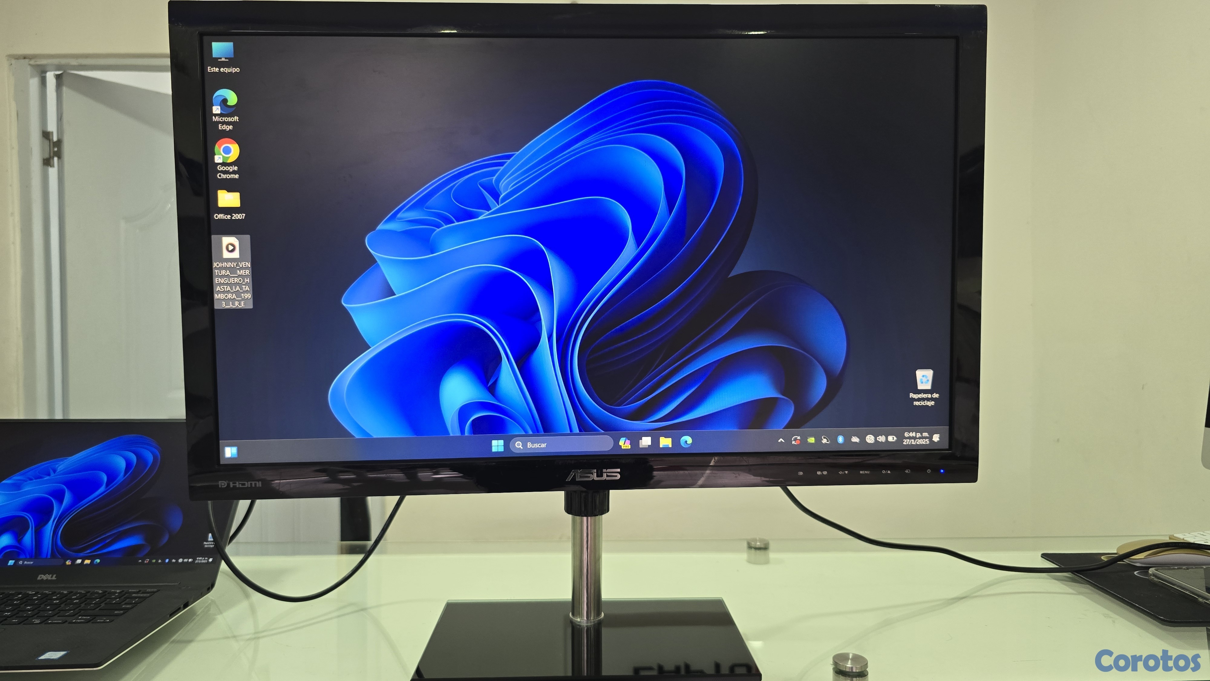 computadoras y laptops - Monitor Asus de 27 Pulg full 1080p HDMI DisplayPort trae Bocinas internas  2