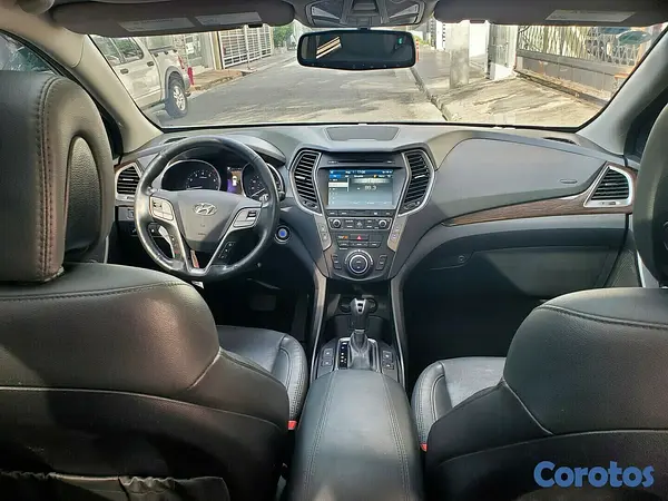 jeepetas y camionetas - 2017 Hyundai Santa Fe Sport 2.0 T Ultimate 8