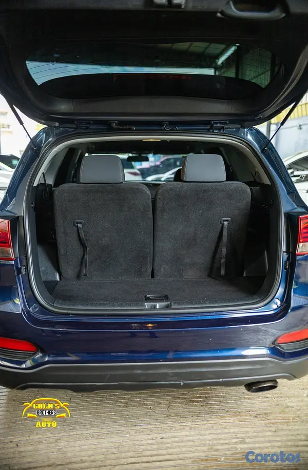 jeepetas y camionetas - Kia Sorento LX 2020 Clean Carfax tres Filas  5