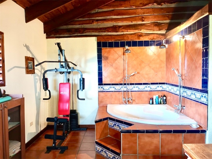 casas vacacionales y villas - Villa en Venta en JARABACOA estilo Rústico
US$990,000 4