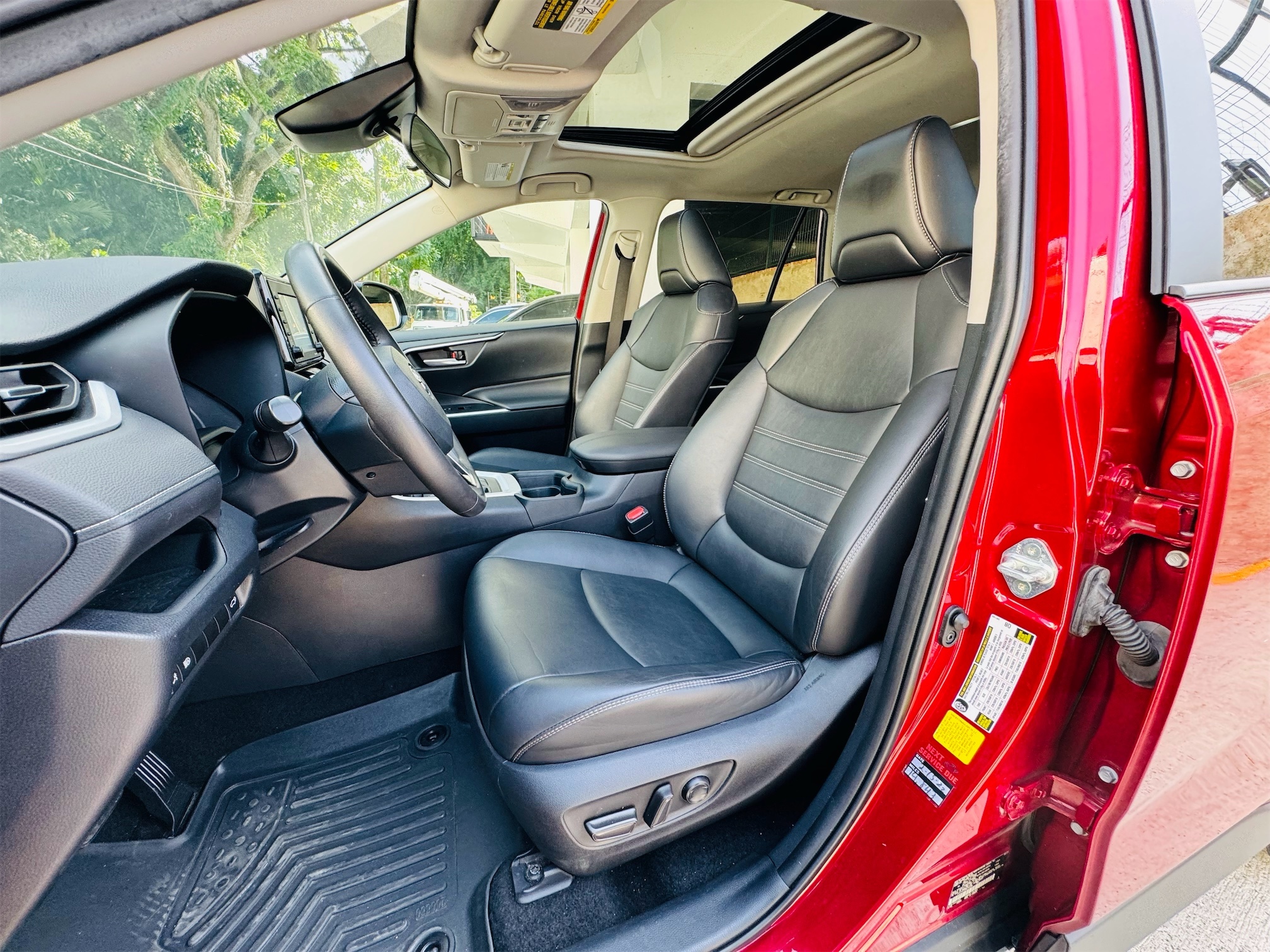 jeepetas y camionetas - Toyota RAV4 XLE 2021 PREMIUM  9