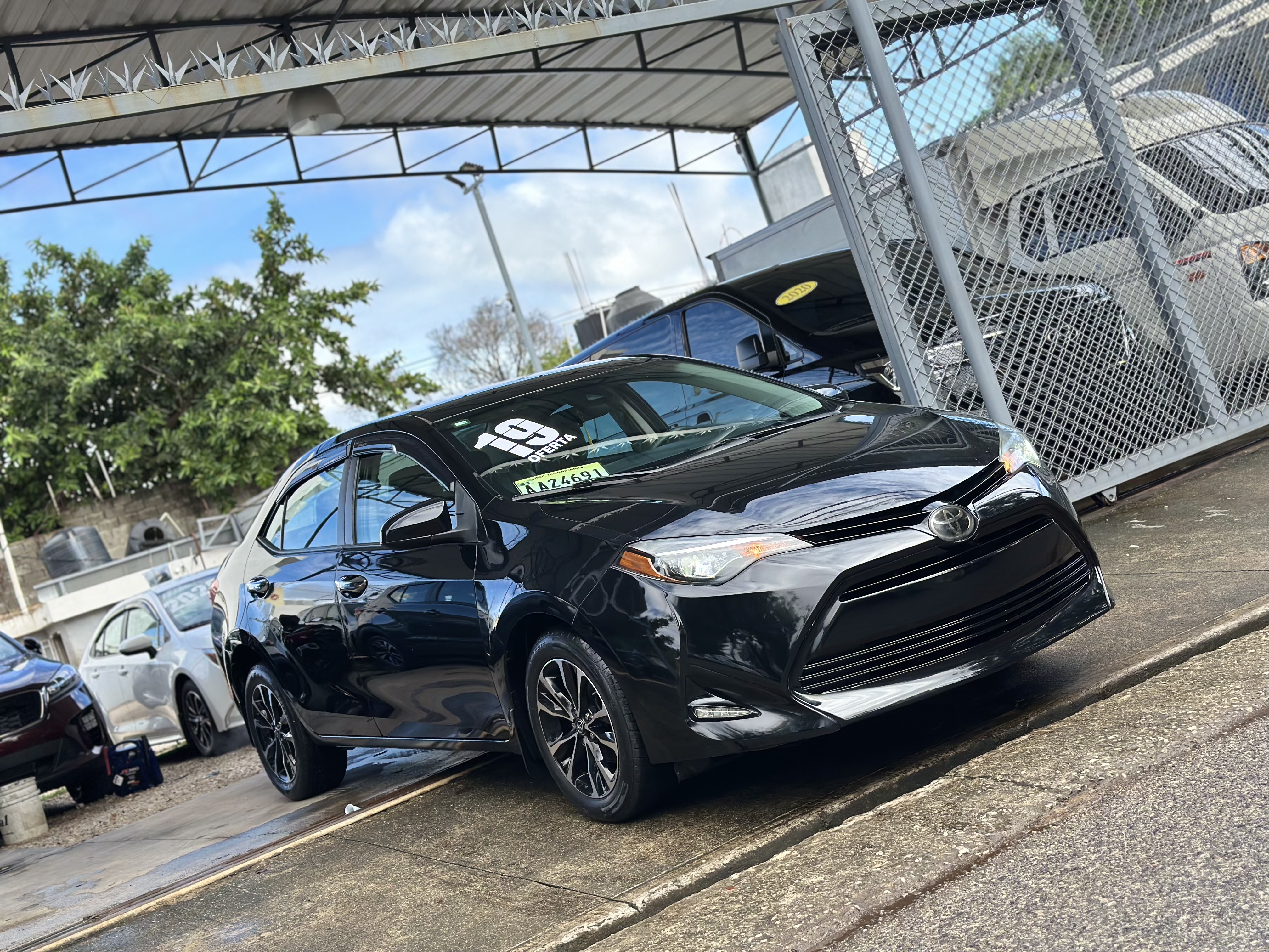 carros - 2019 TOYOTA COROLLA LE NEGOCIABLE