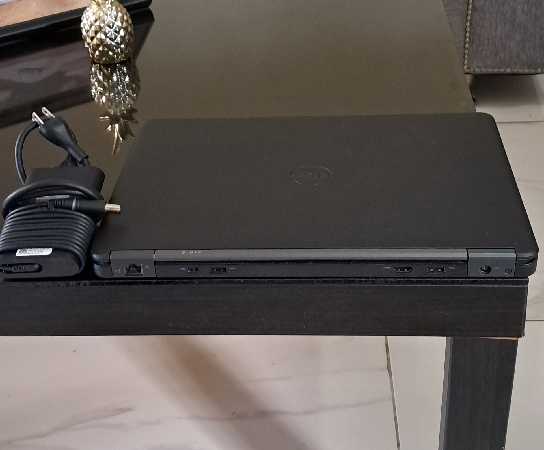 computadoras y laptops - Laptop Dell 7450 Ultrabook i5 16GB 400GB Intel SSD 3