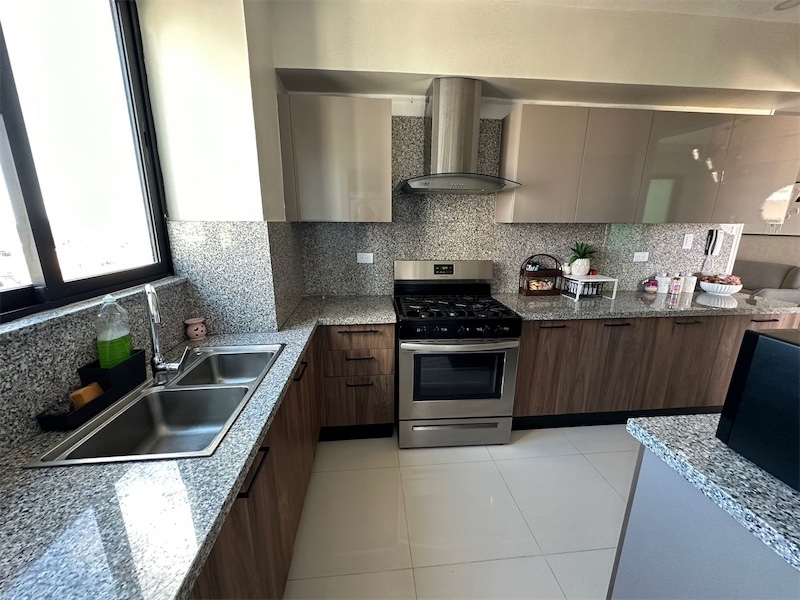 apartamentos - Apartamento en Alma Rosa piso 7 de 135mts Santo Domingo este 4