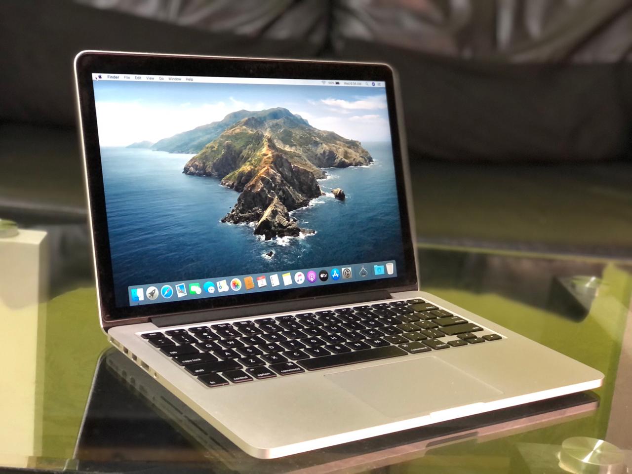 computadoras y laptops - MacBook Pro 2015-13 Pulg. i5 a 2.70 GHZ- 8 GB RAM- 128 GB SSD- Disco Sólido