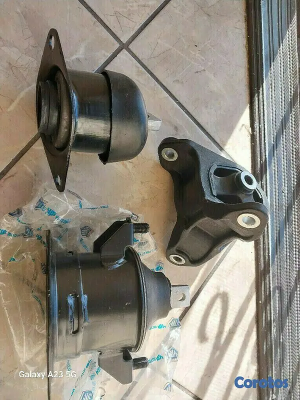 repuestos - Soporte para el Motor Toyota  3