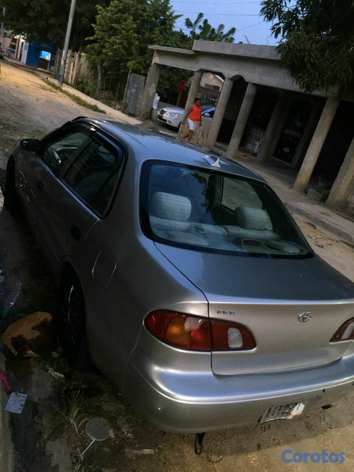 carros - Toyota corolla año 99 6