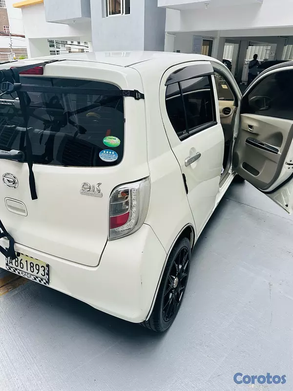 carros - Carro Daihatsu Mira 2015 6