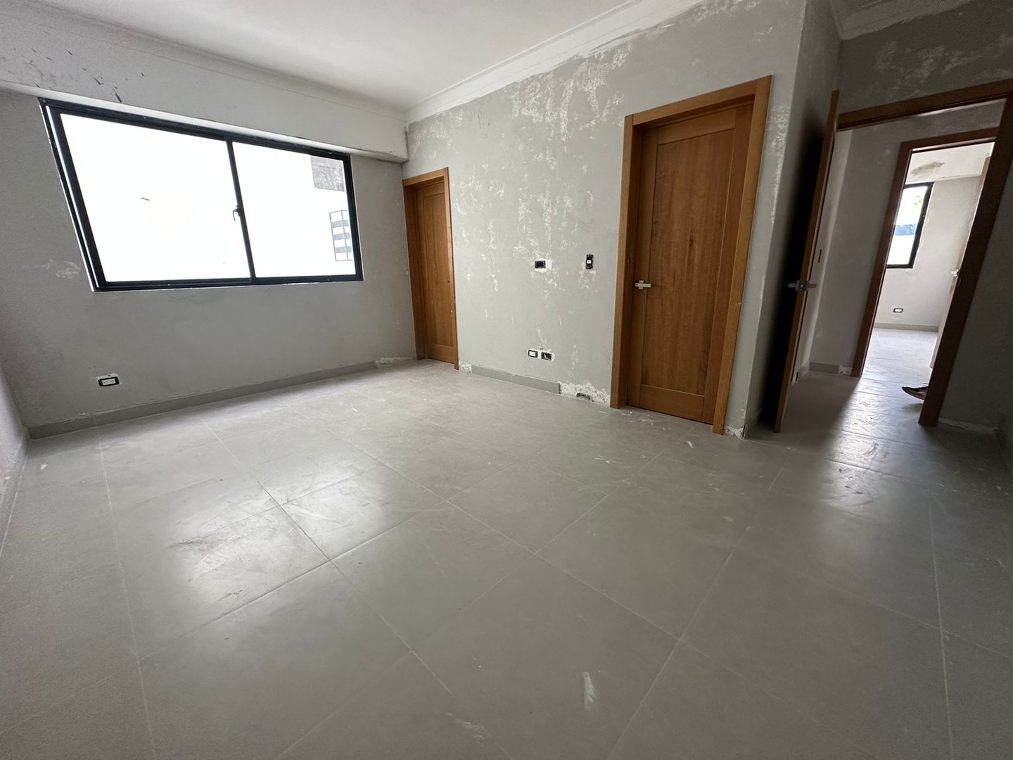 apartamentos - Vendo Mirador Norte, piso 4 precio. 3 habitaciones con su baño 5