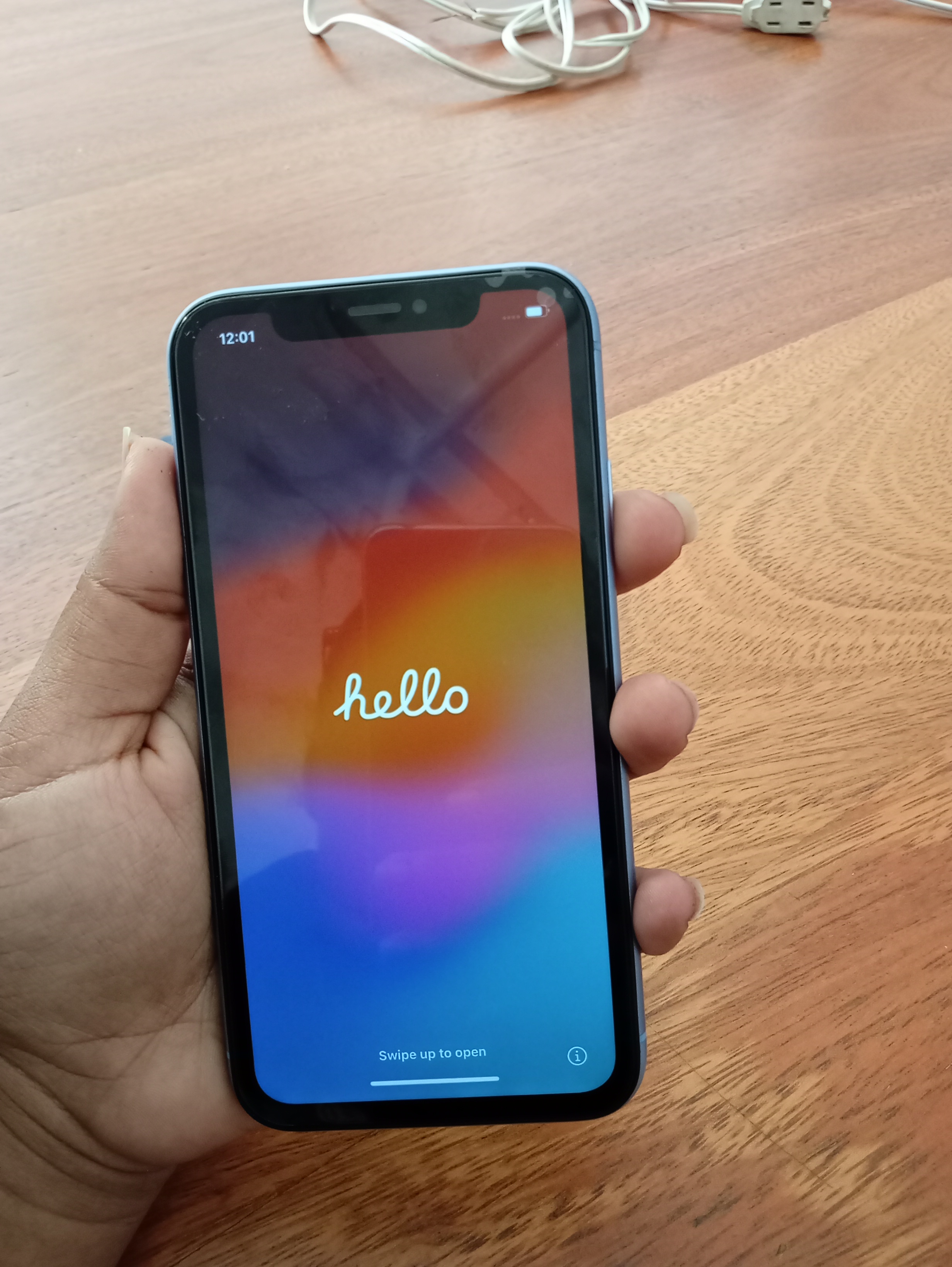 celulares y tabletas - iPhone XR  6