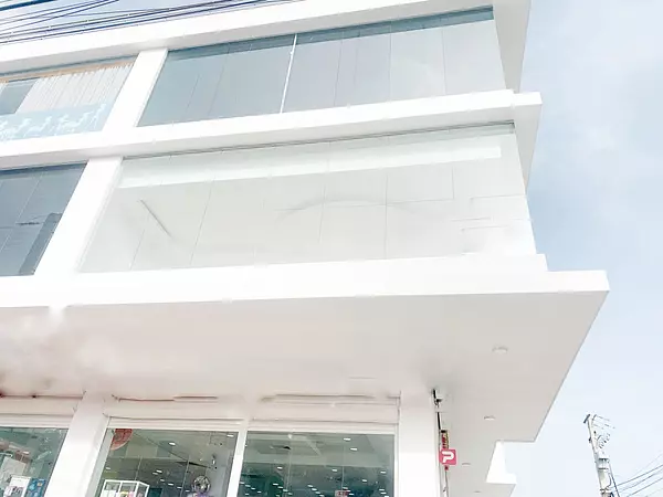 oficinas y locales comerciales - Local en venta millon 4