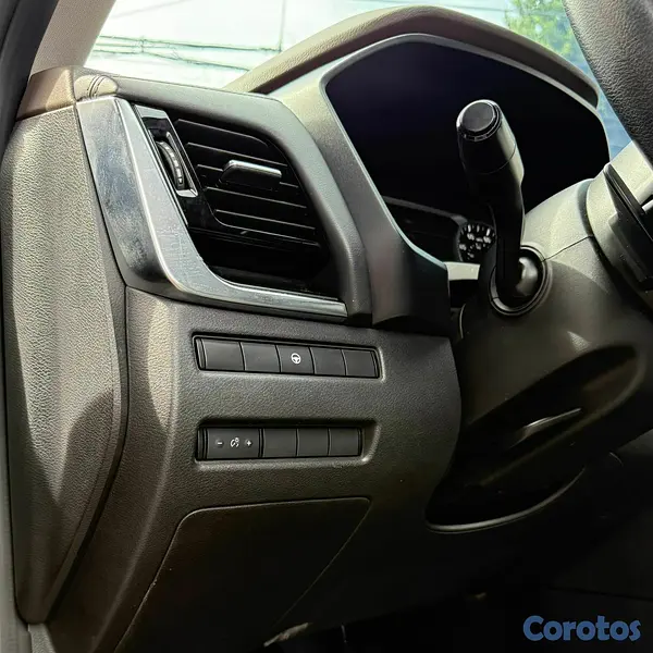 jeepetas y camionetas - NISSAN ROGUÉ SV 2021 7
