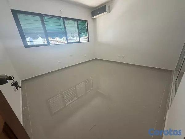 apartamentos - alquiló Evaristo Morales piso 4 dos habitaciones dos baños dos parqueos servicio 10