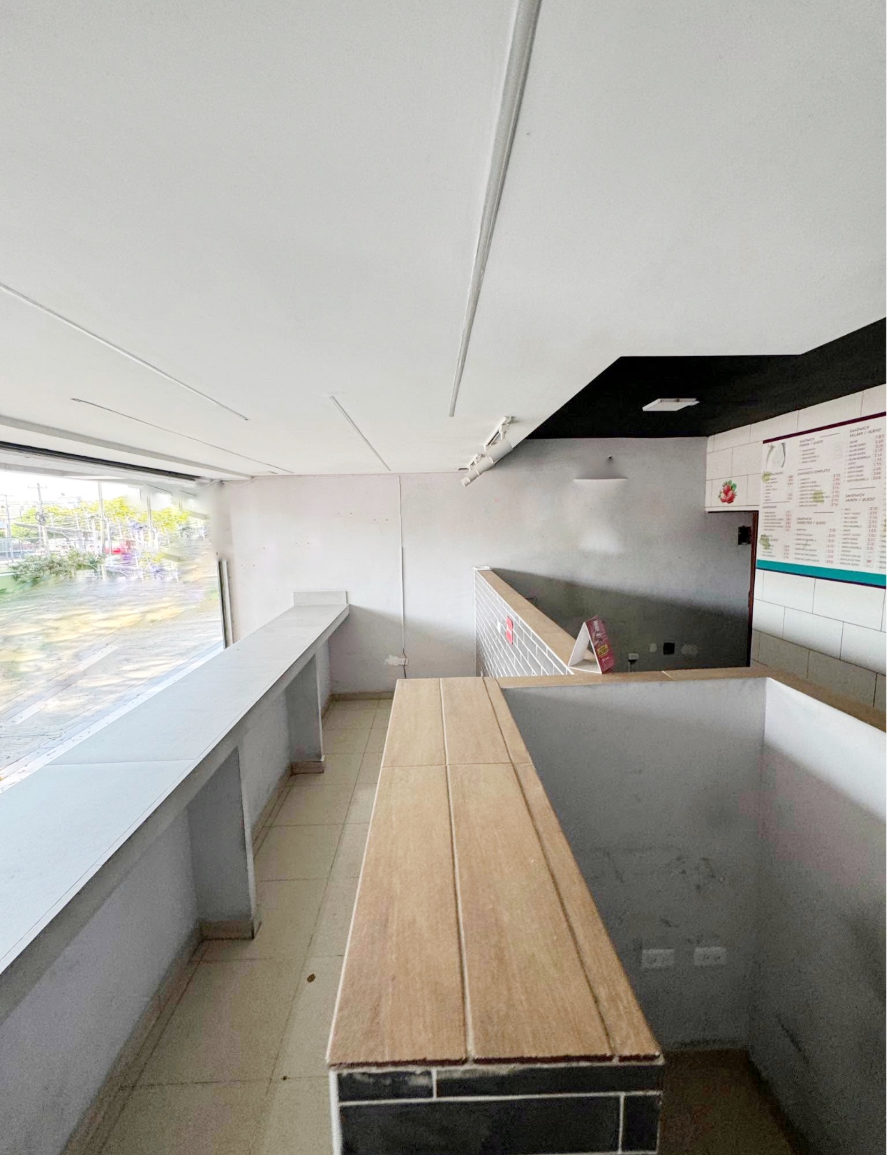 oficinas y locales comerciales - Local céntrico Primer nivel 2