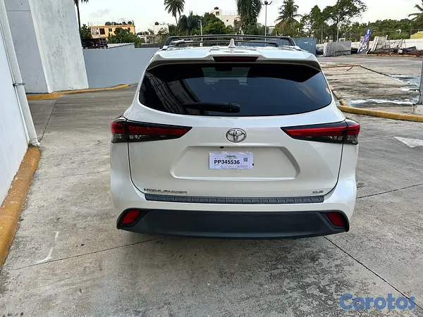 jeepetas y camionetas - Toyota highlander 2021 XLE  2