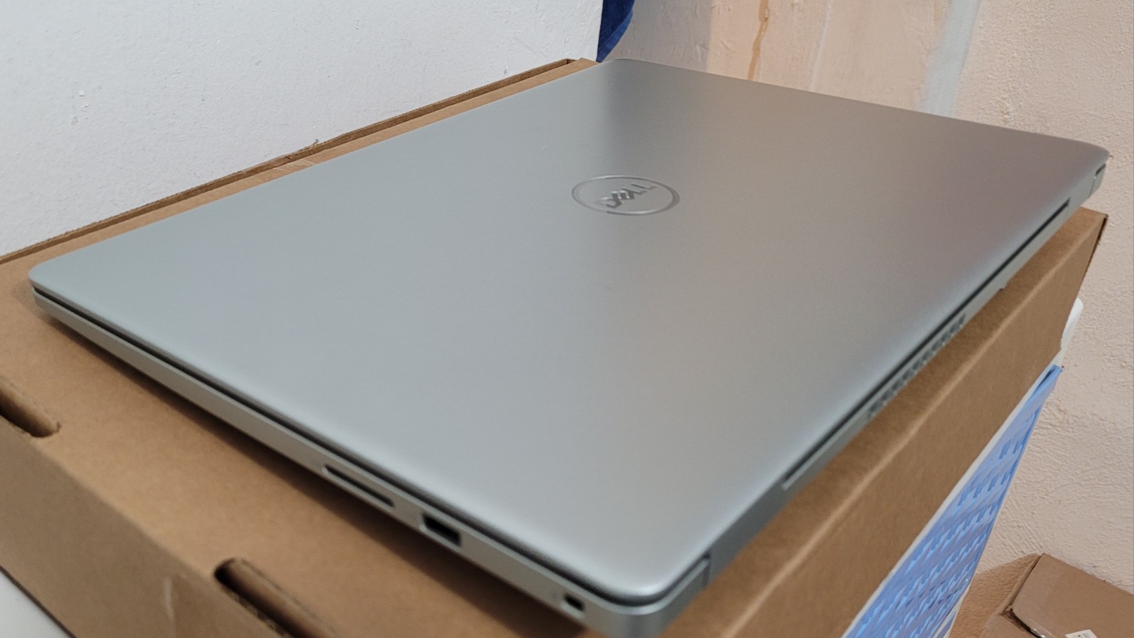 computadoras y laptops - Dell Gamer 17 Pulg Core i7 10th Gen Ram 16gb ddr4 Disco SSD Nvidea 10GB 2