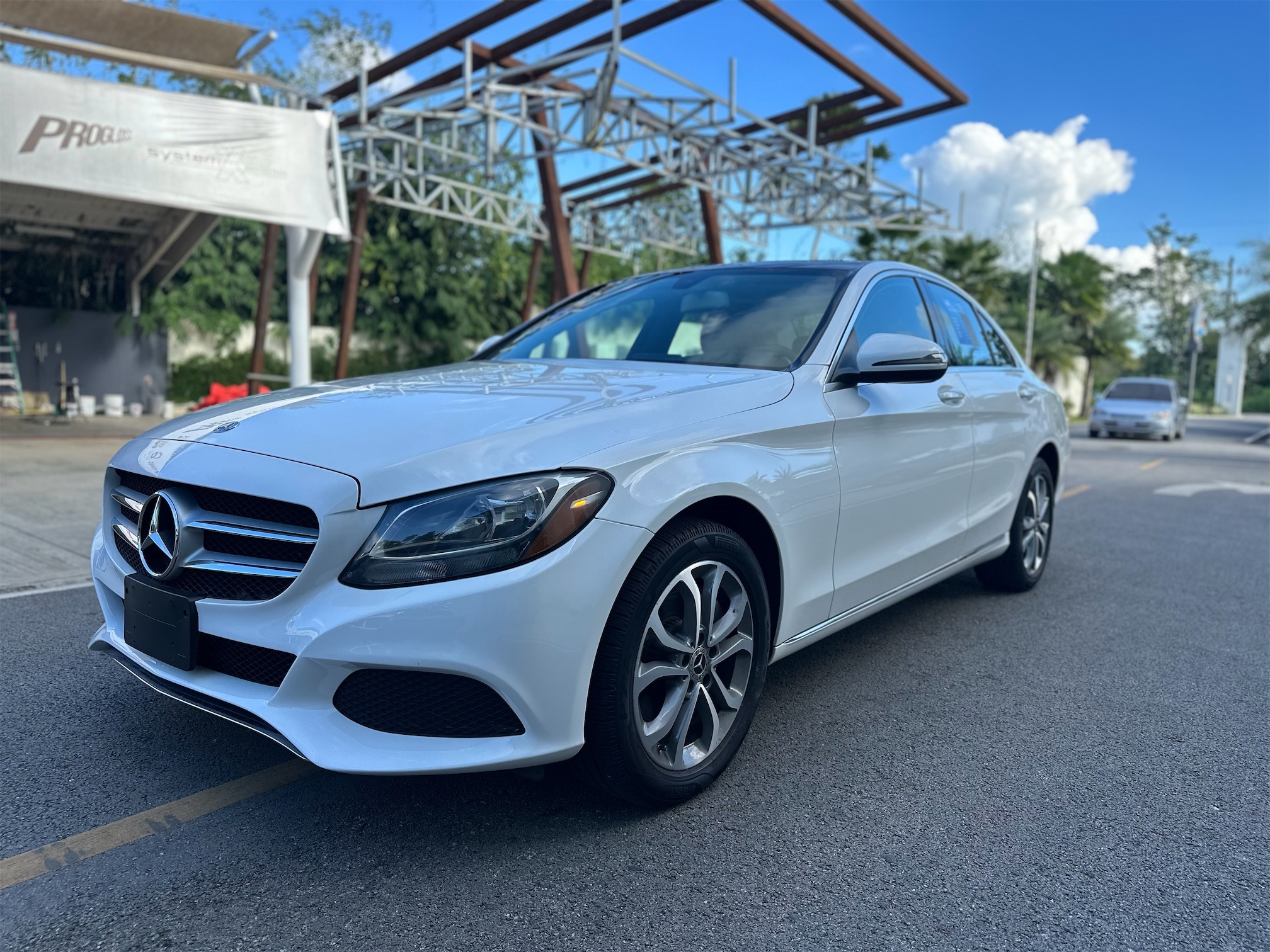 carros - 2018 MERCEDES BENZ C300 PAQUETE EJECUTIVO