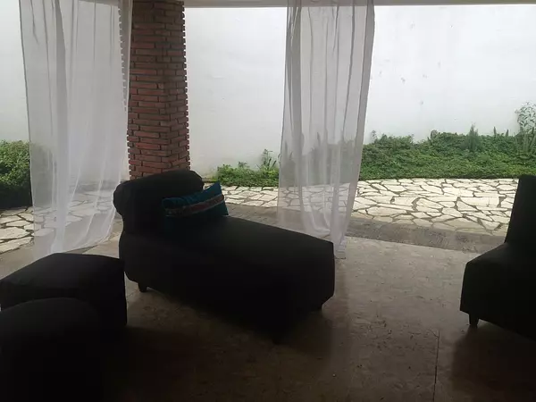 casas - Casa en Venta y Alquiler, Arroyo Hondo Viejo  5