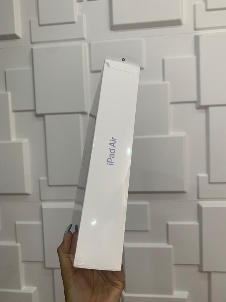 celulares y tabletas - IPad Air 5th generación WIFI 256gb 3