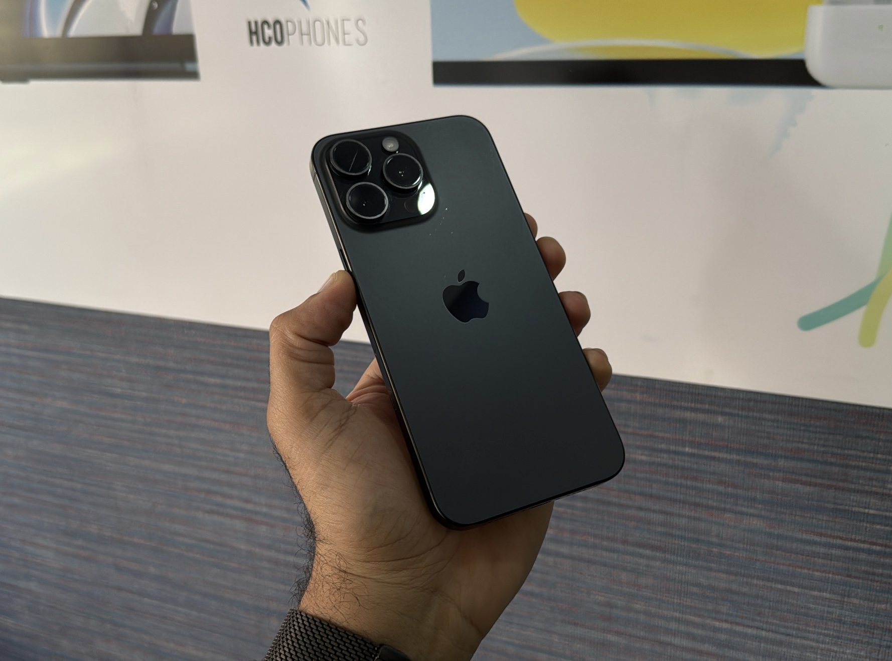 celulares y tabletas - iPhone 15 Pro Max 256GB Como Nuevo, RD$ 59,995 NEG 1