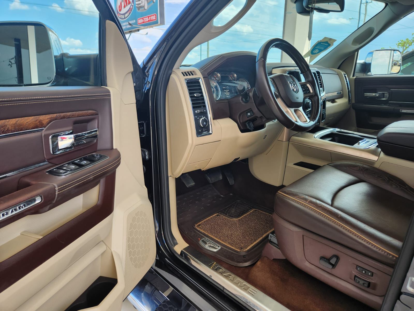 jeepetas y camionetas - ram laramie 2016 2
