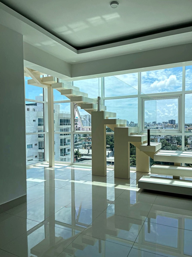 penthouses - Apartamento penthouse en alquiler, Evaristo Morales.

