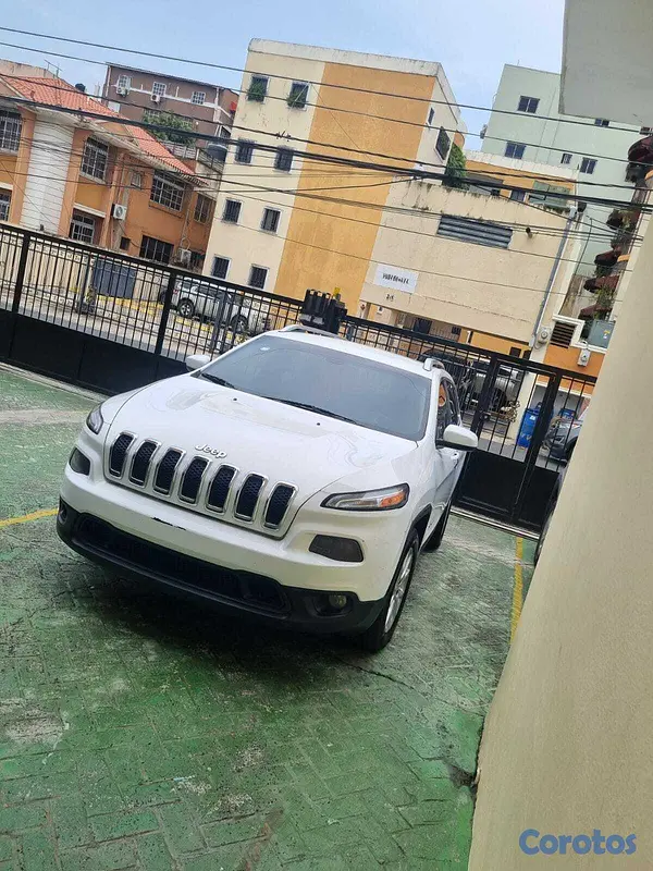 jeepetas y camionetas - Se Vende en excelentes condiciones 6