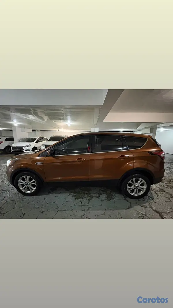 jeepetas y camionetas - Ford Escape SE 2017 Oportunidad 2