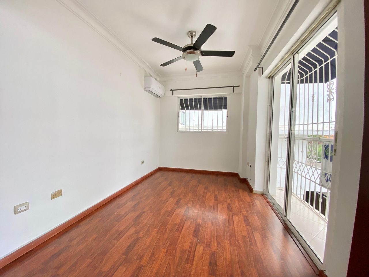 apartamentos - hermoso apartamento en zona céntrica el millón  5