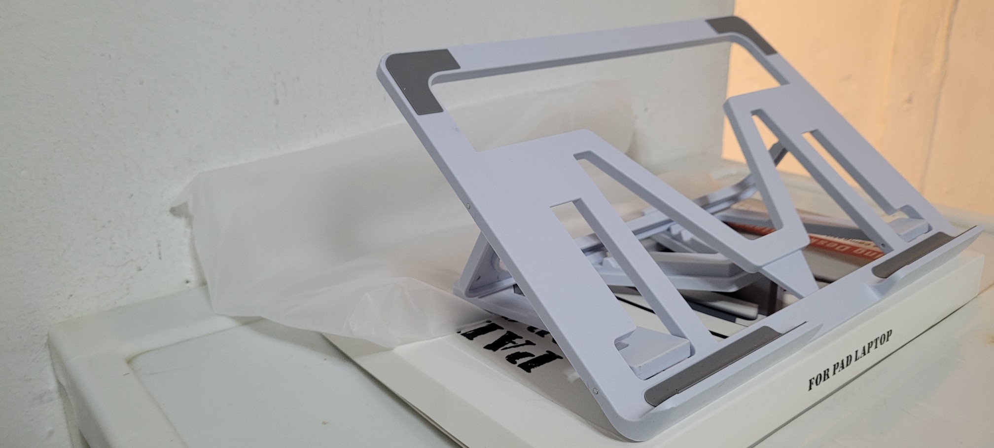 computadoras y laptops - Base para laptop y table ajustable 1