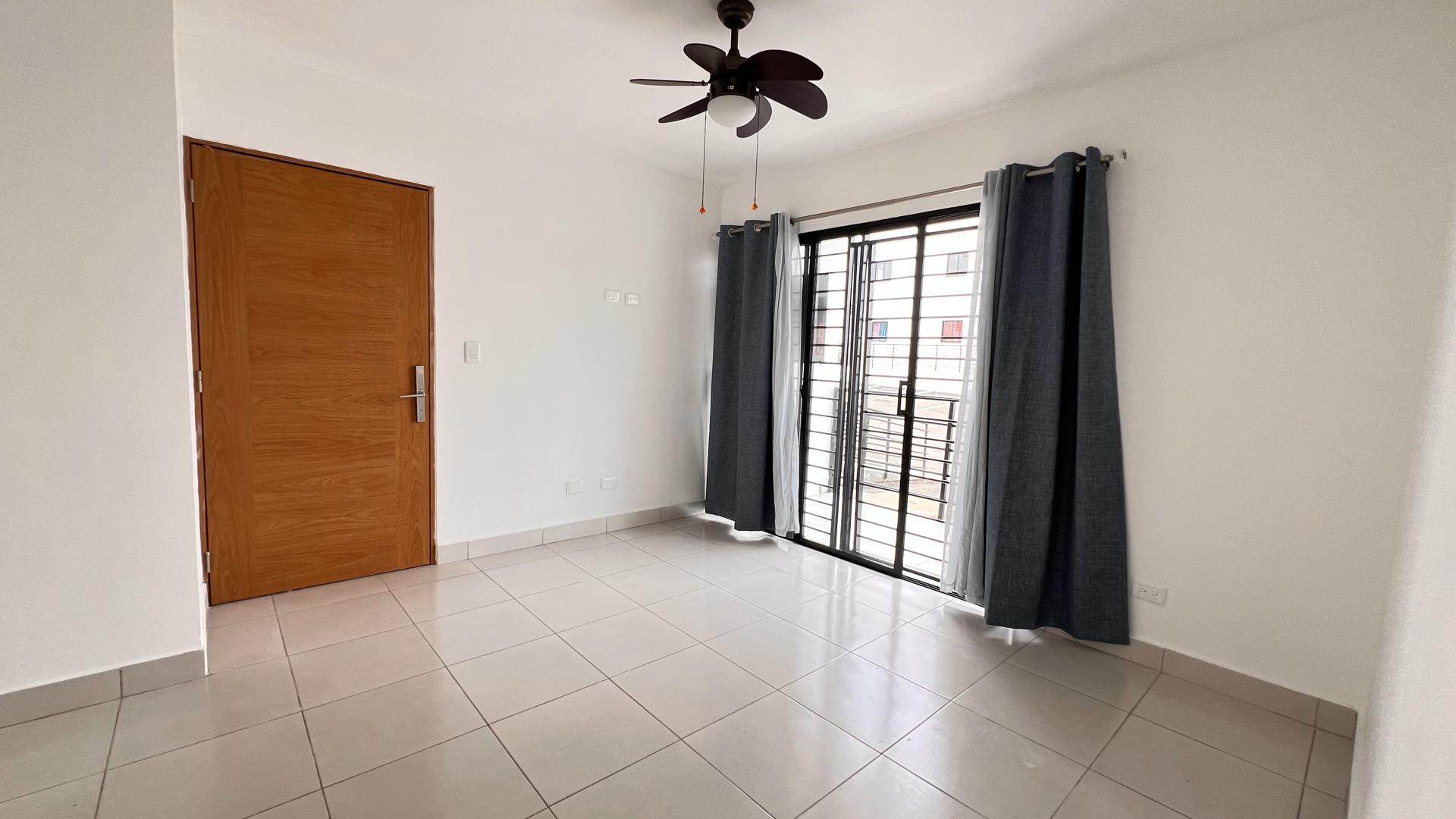apartamentos - EN VENTA APARTAMENTO PRIMER NIVEL CON PATIO EN SANTIAGO