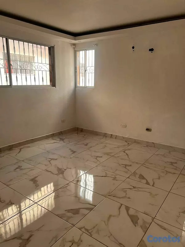 apartamentos - APARTAMENTO EN VENTA, LOS RIELES. 5