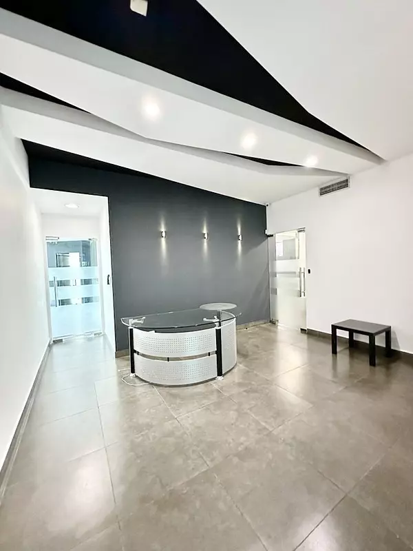 oficinas y locales comerciales - Local corporativo céntrico  7