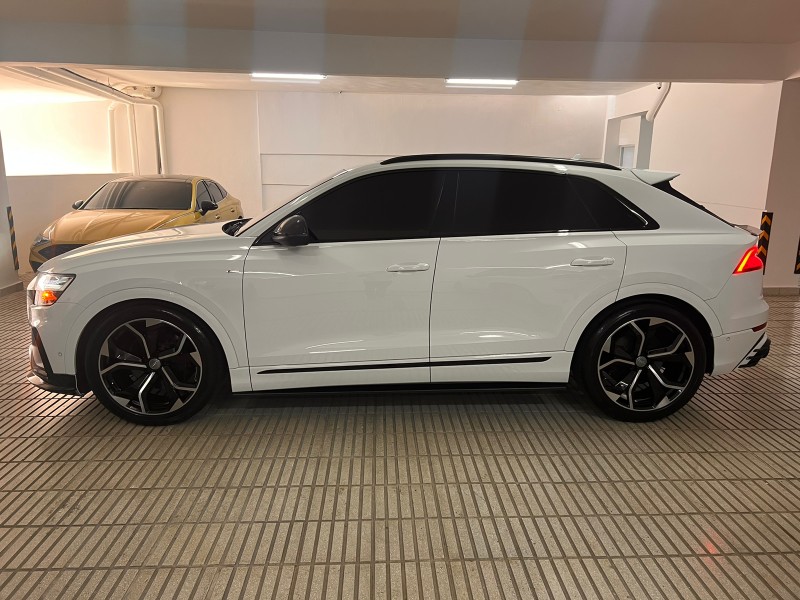 jeepetas y camionetas - Audi Q8 2019 S-line impecable  3