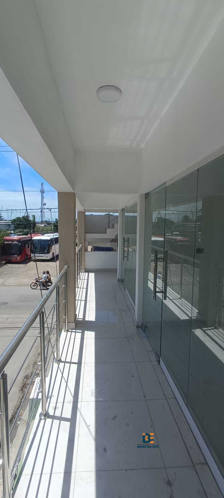 oficinas y locales comerciales - Se Renta Local Comercial en Barrio México. 1