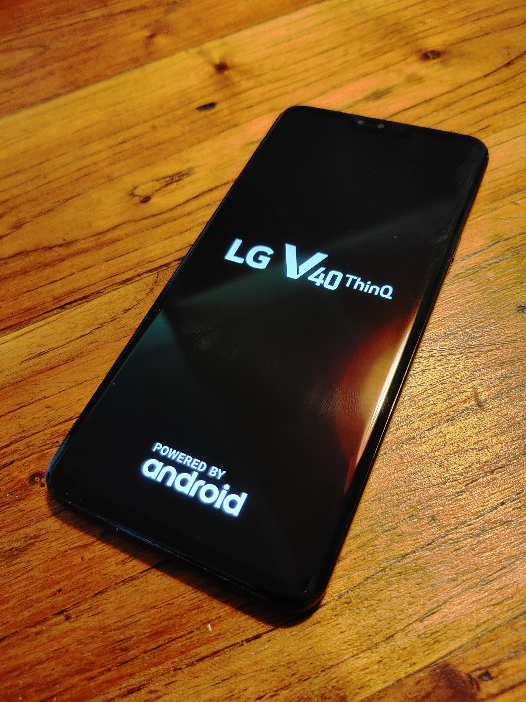 celulares y tabletas - LG V40 thinq smartphone