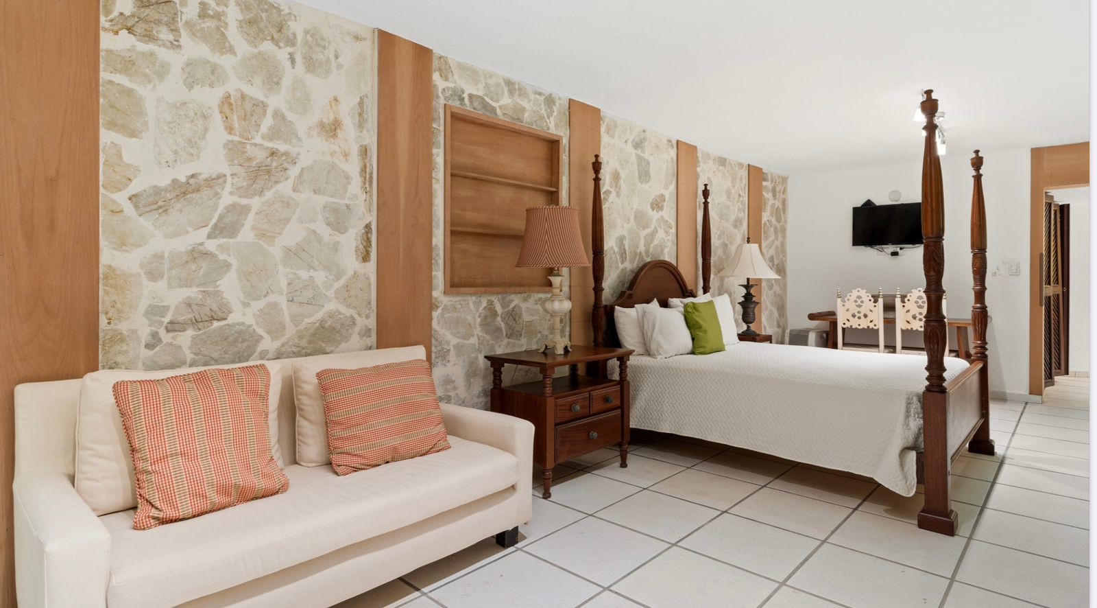 casas vacacionales y villas - Lujosa Villa Totalmente Amueblada en Casa de Campo  5