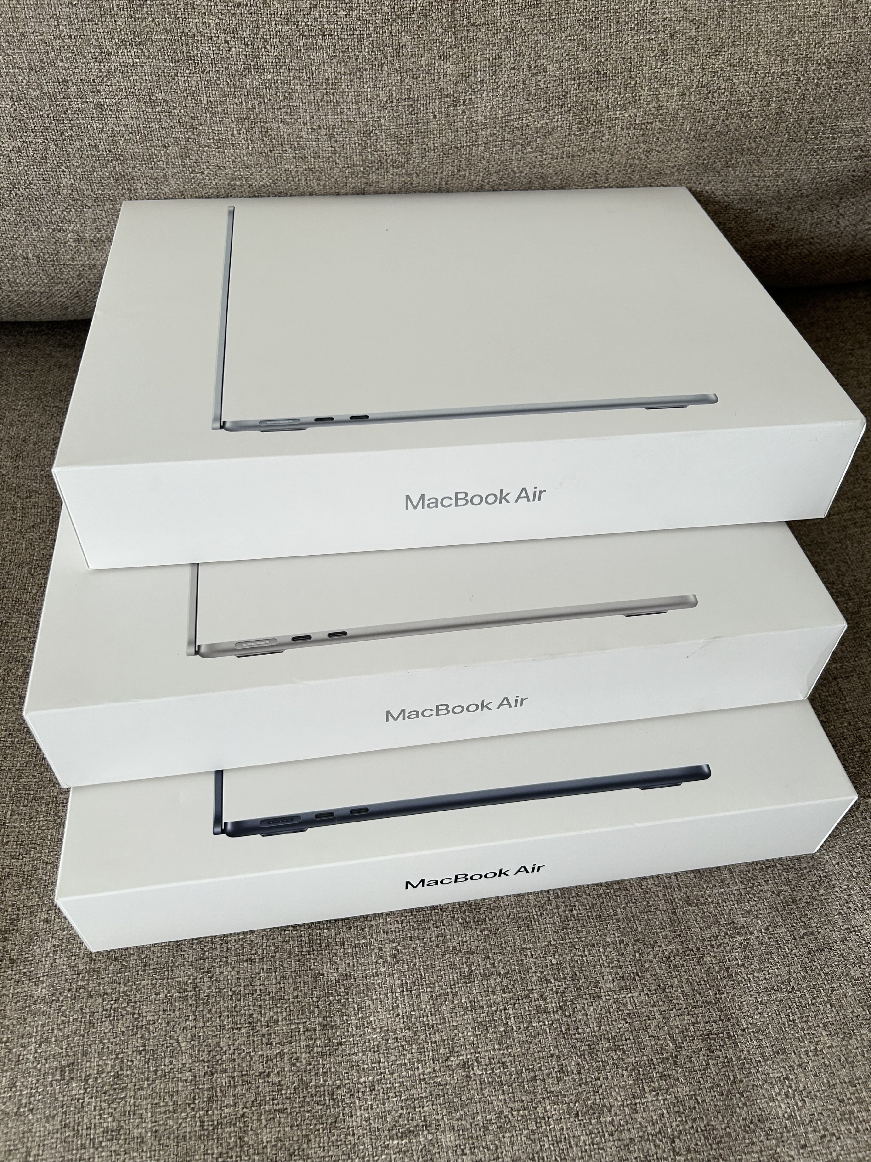 computadoras y laptops - MACBOOK AIR M4 15"  512GB 16GB RAM SELLADA OFERTA 1