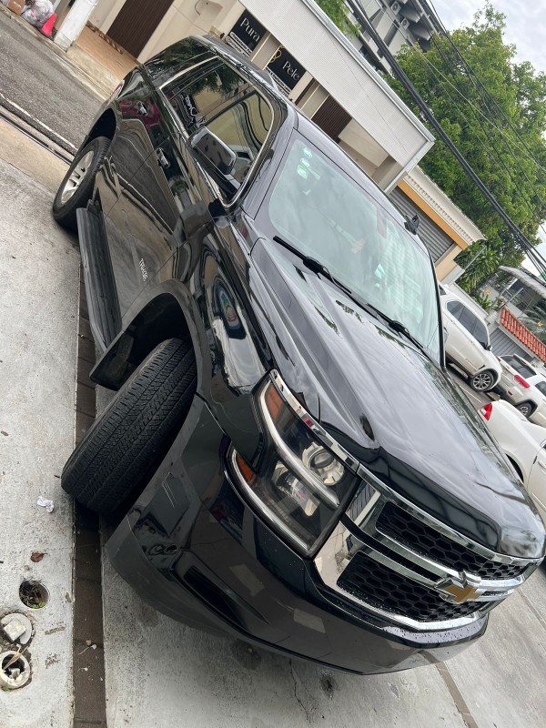 jeepetas y camionetas - Chevolet tahoe ltz 2017 0