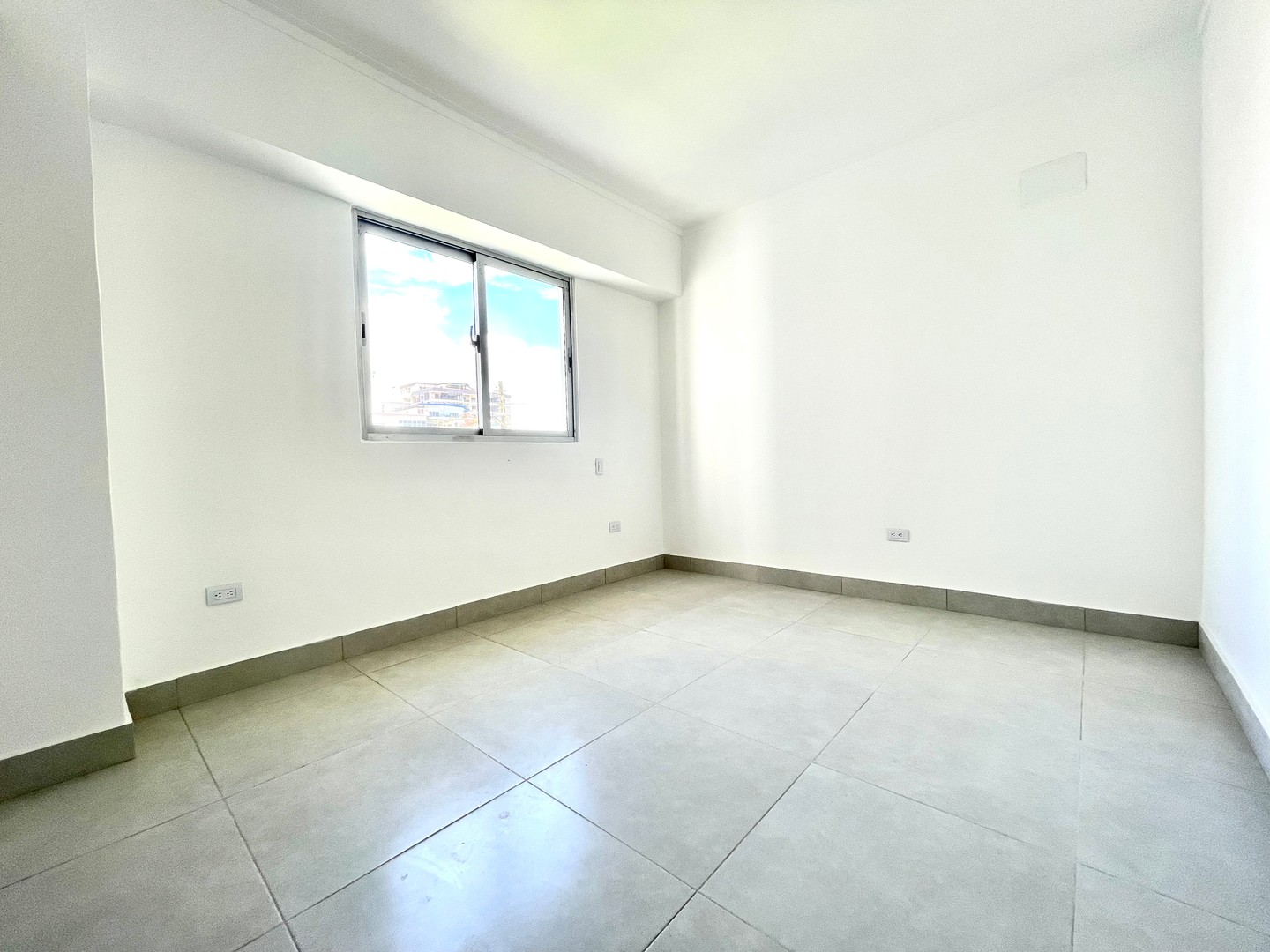 apartamentos - Alquiler de apartamento nuevo en Evaristo Morales 5